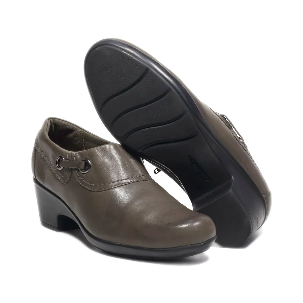 Clarks Mid-Heel Shoes Leather Grey Colour For Women