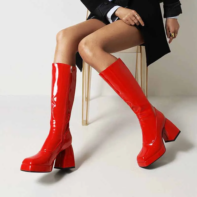 Wome Knee High Boots With Side Zipper and Chunky Heel